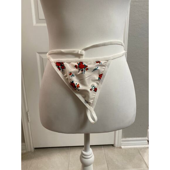 Lingerie Rose Printed Nightie with Thong Size Medium - Picture 7 of 7